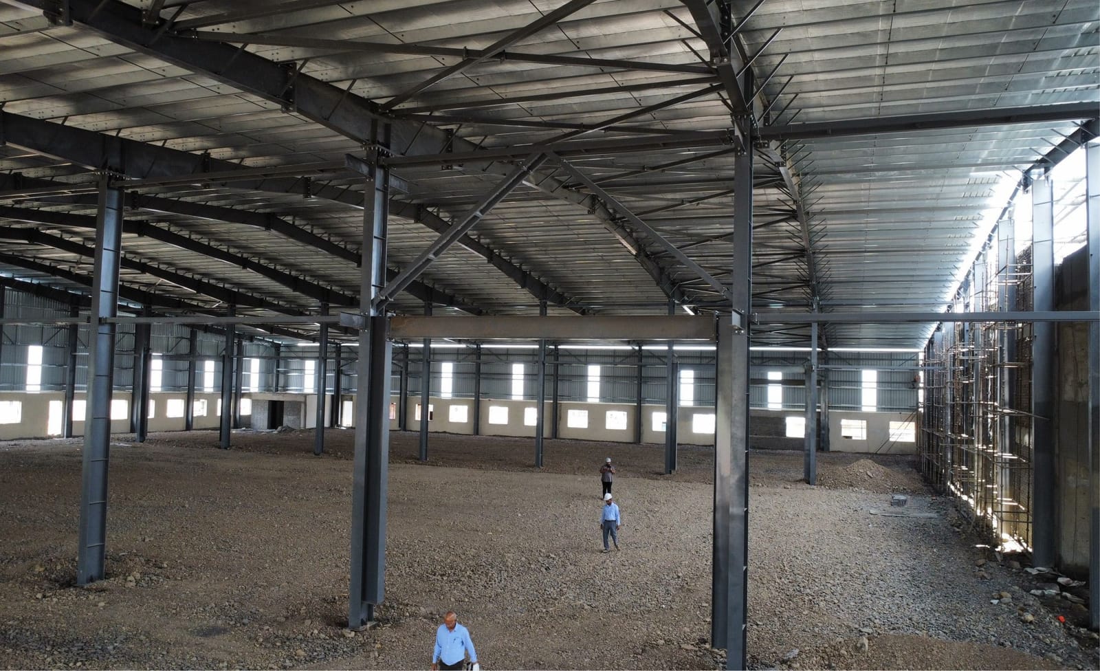 Structural steelwork inside the shed at Kundlik Engineers