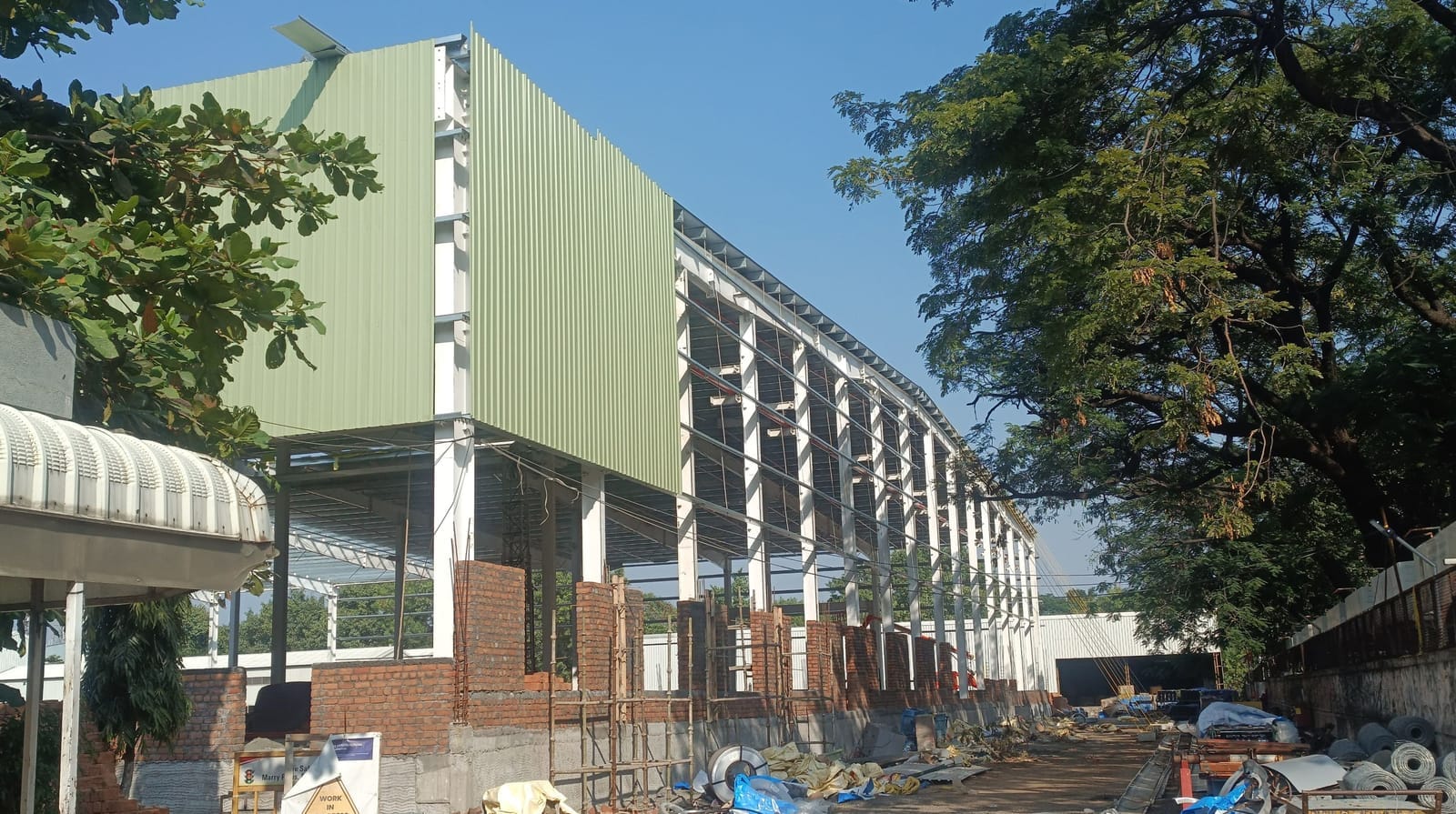 Building under construction at Mahindra & Mahindra, Nagpur