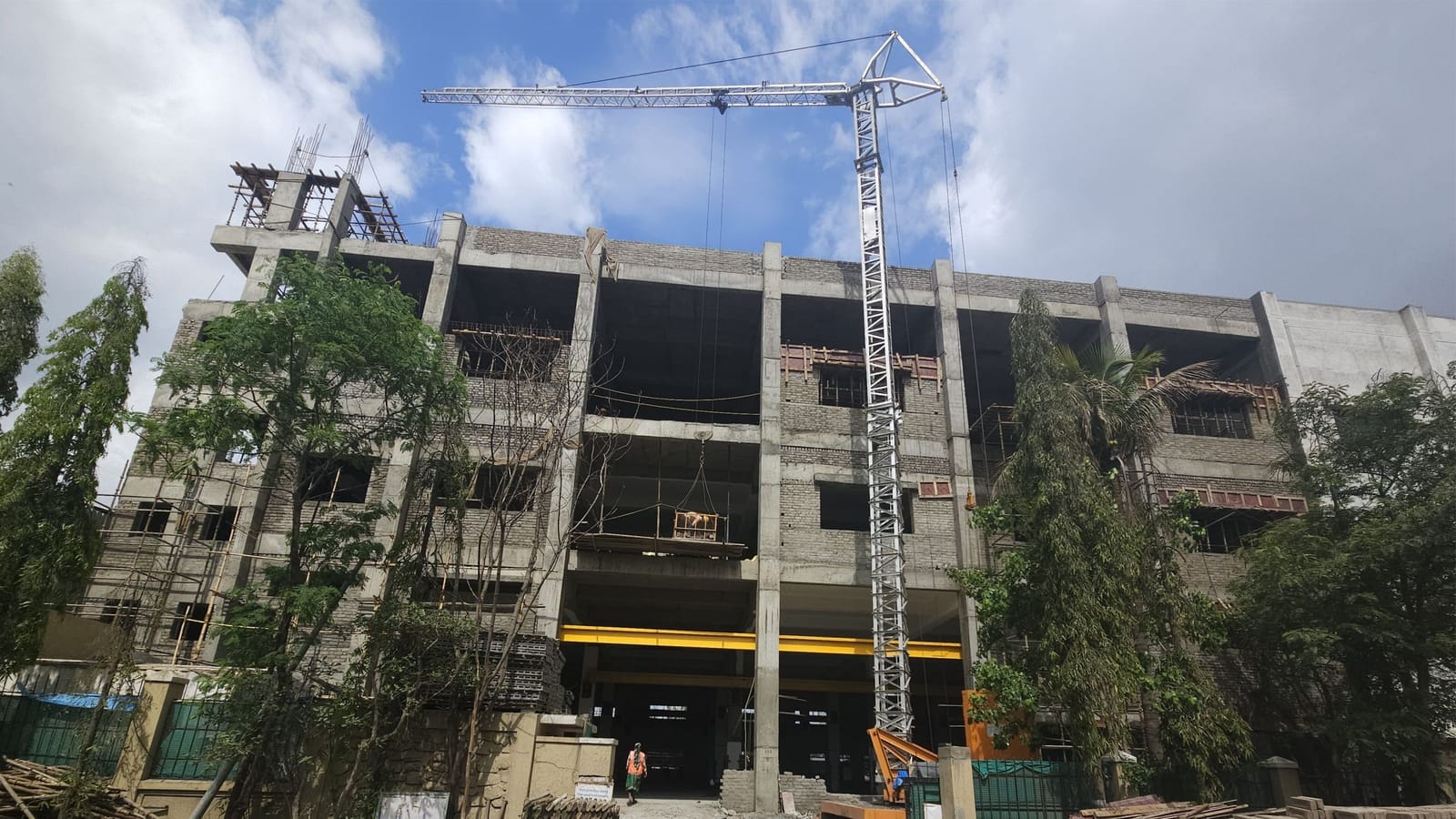 Facade works in progress at Mutual Automotive